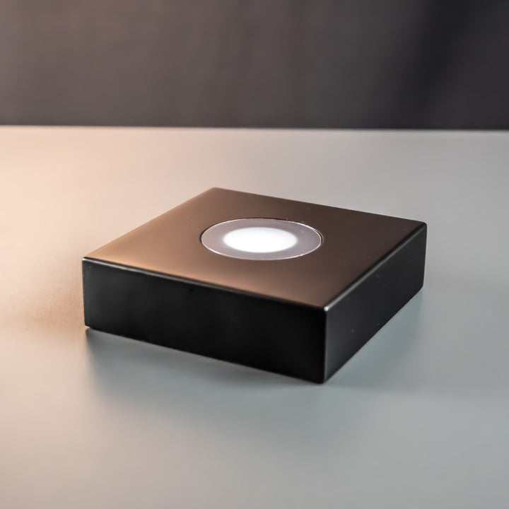 Matsort luksus lysbase med hvidt LED-lys